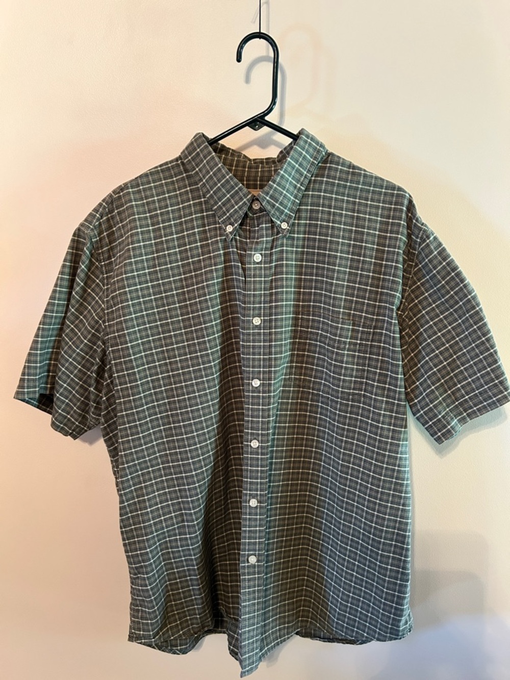 Dockers Green and White Plaid Short Sleeve Button-Down Shirt